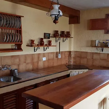 Alis Apartman *